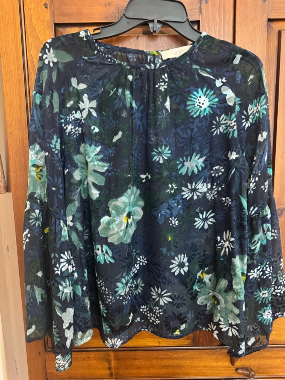 LOFT Size Small Navy Floral Long Sleeve  Blouse with Teal & White Accents NWOT